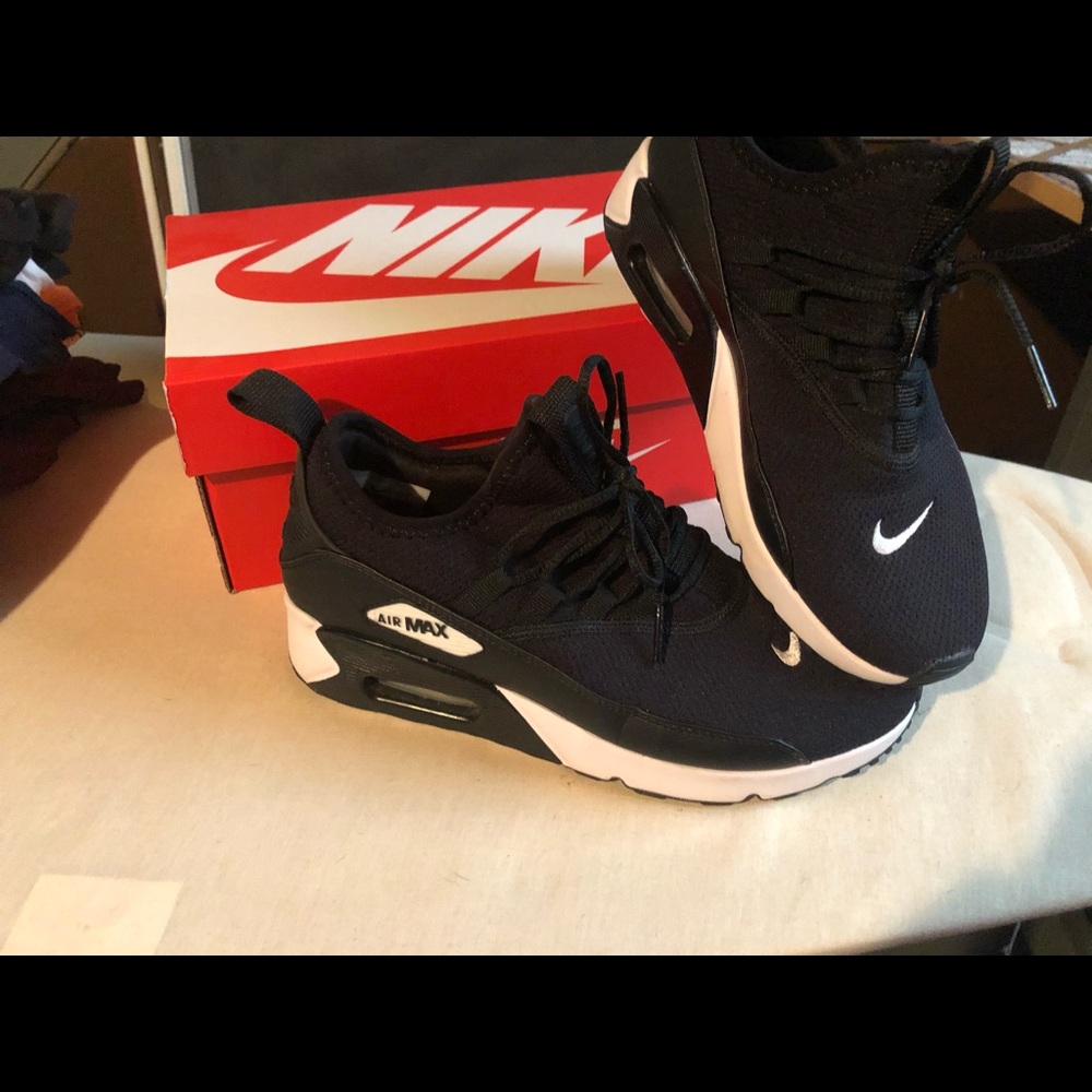 Nike Air Max 90 EZ